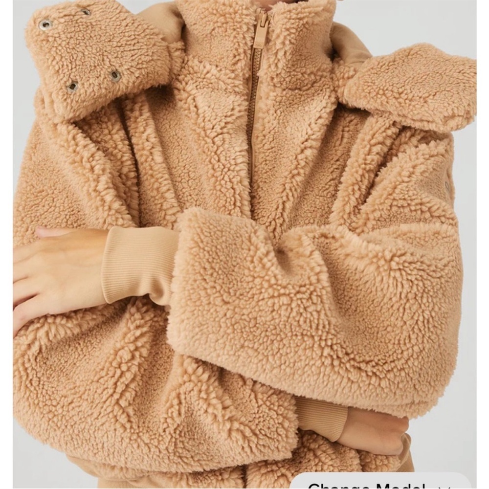 ALO Yoga Camel Teddy Sherpa Zip Jacket